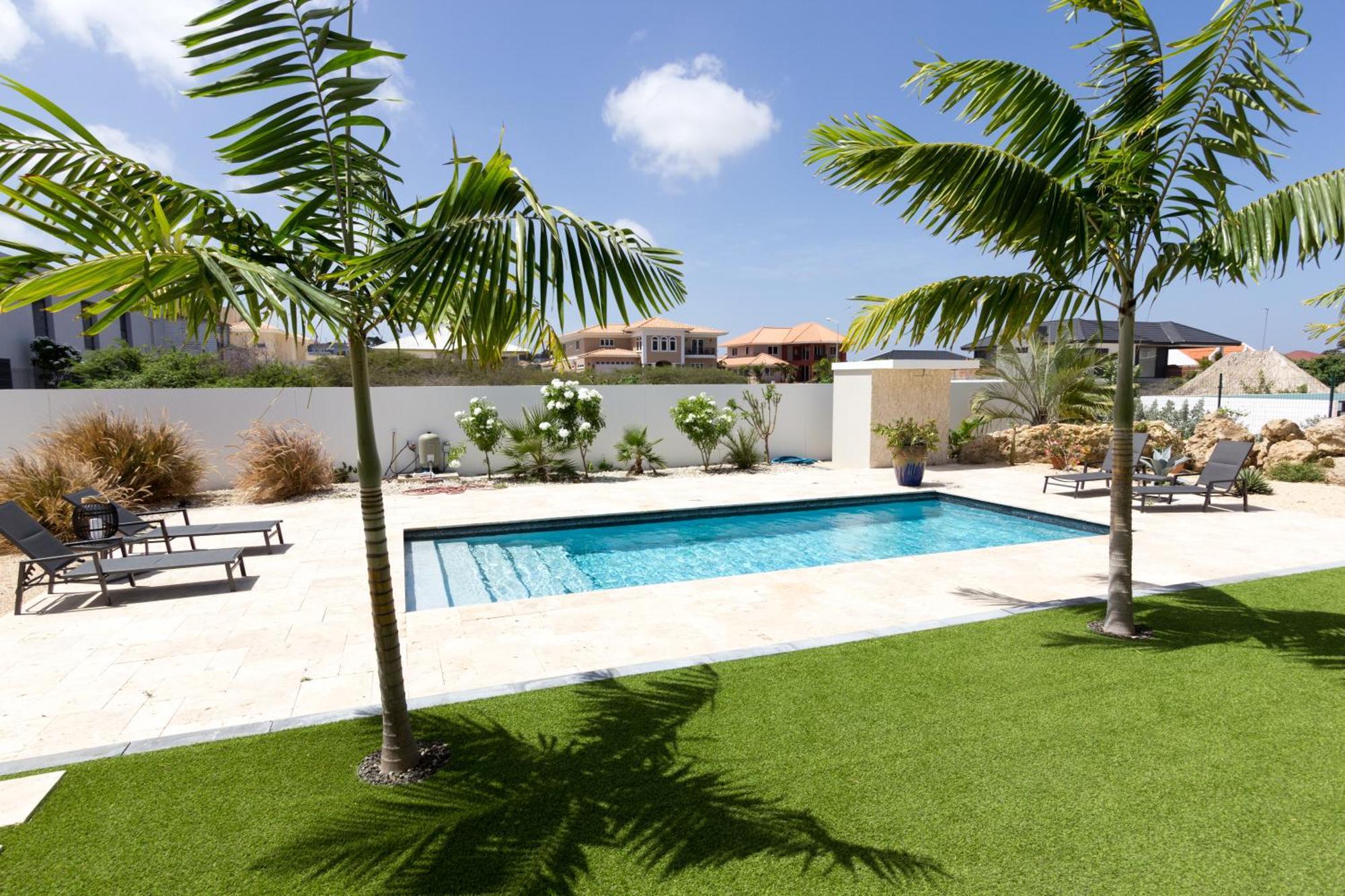 Goudhaen Luxury Private Apartments Jan Thiel Beach מראה חיצוני תמונה