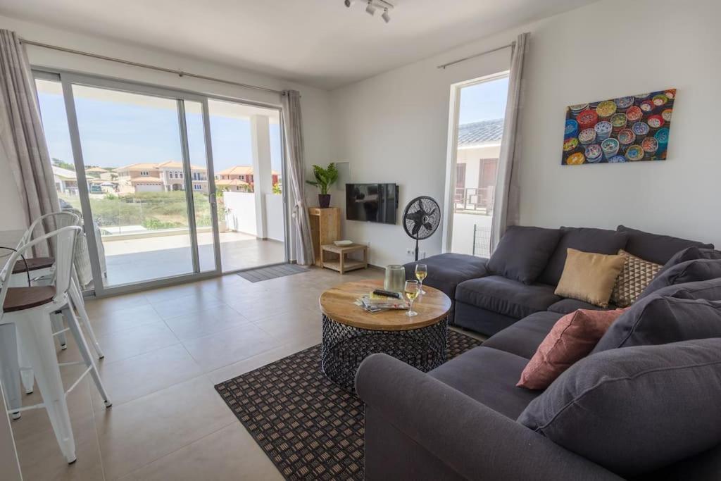 Goudhaen Luxury Private Apartments Jan Thiel Beach מראה חיצוני תמונה