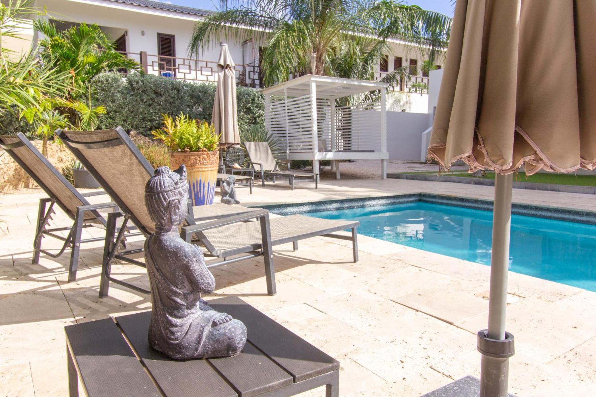 Goudhaen Luxury Private Apartments Jan Thiel Beach מראה חיצוני תמונה