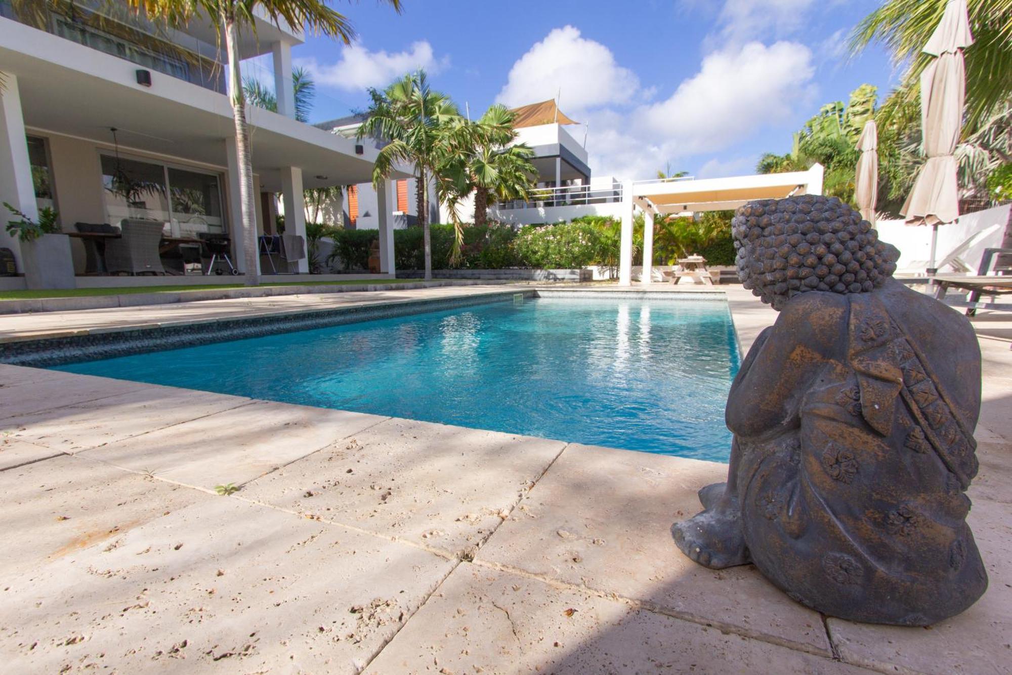 Goudhaen Luxury Private Apartments Jan Thiel Beach מראה חיצוני תמונה